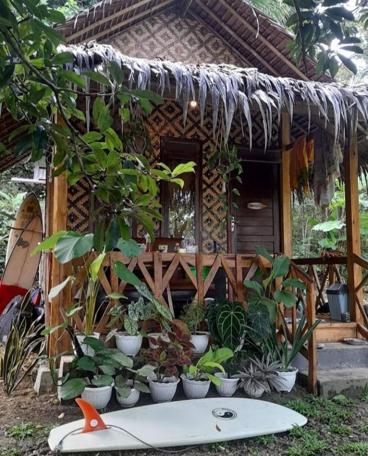 Anik Homestay & Dormy Batukaras 外观 照片